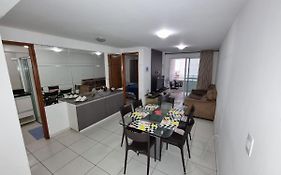 Apto Próximo Praia com 02 Quartos